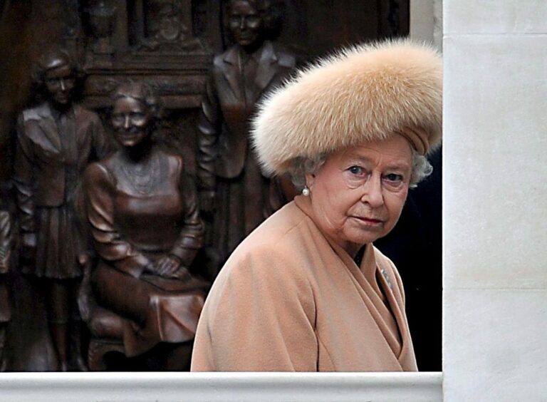 Queen Elizabeth at the unveiling of Jackson's Queen Mother Memorial in the Mall, London in February 2009.