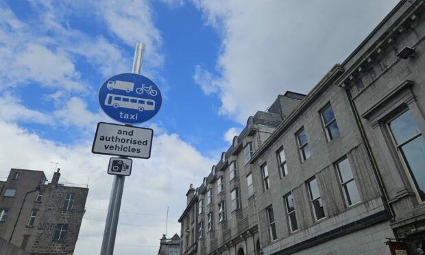 New signs and road markings have been installed on various Aberdeen streets as part of a new bus priority route. Image: Lauren Taylor/ DC Thomson.