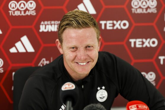 Aberdeen manager Barry Robson. Image: SNS