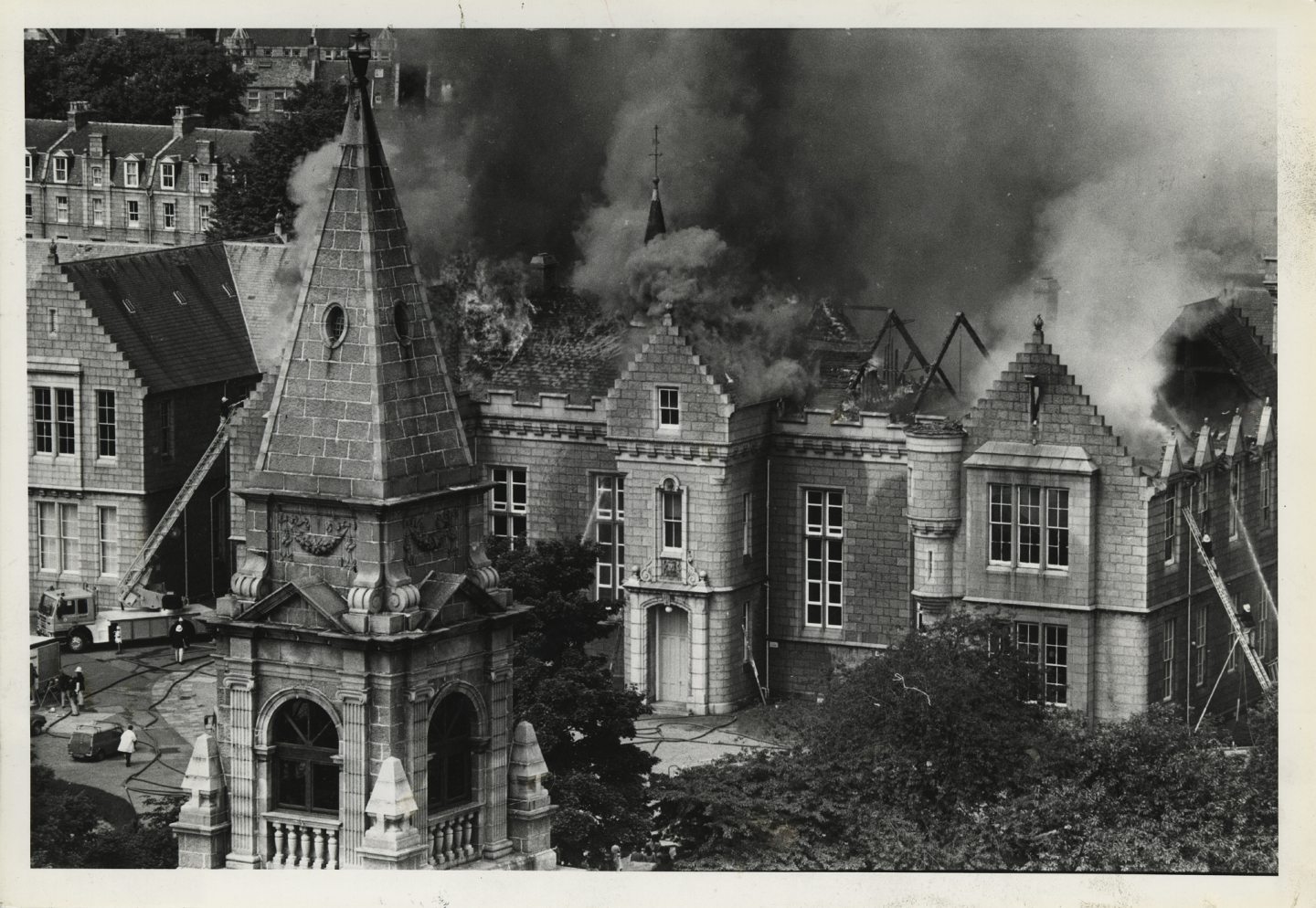 Aerial photo of the east wing of Aberdeen Grammar School on fire in 1986.