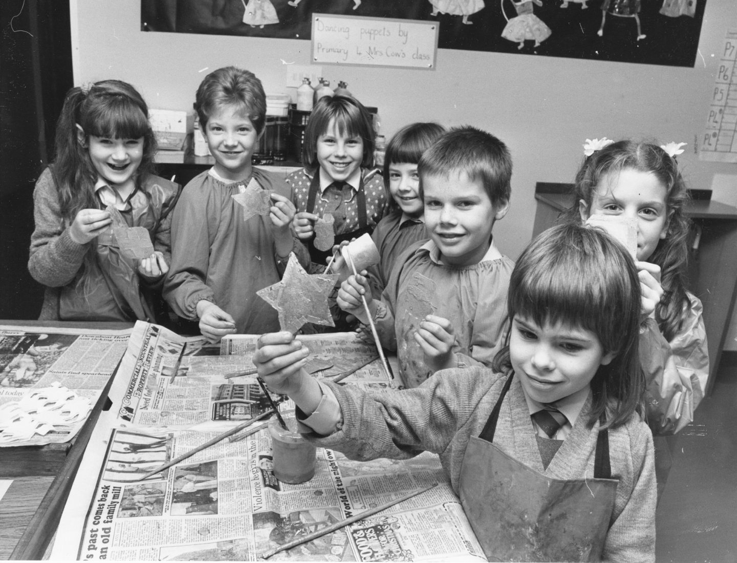 Primary 4/5 class pupils at Danestone producing star gift tags for their Christmas presents in 1987.