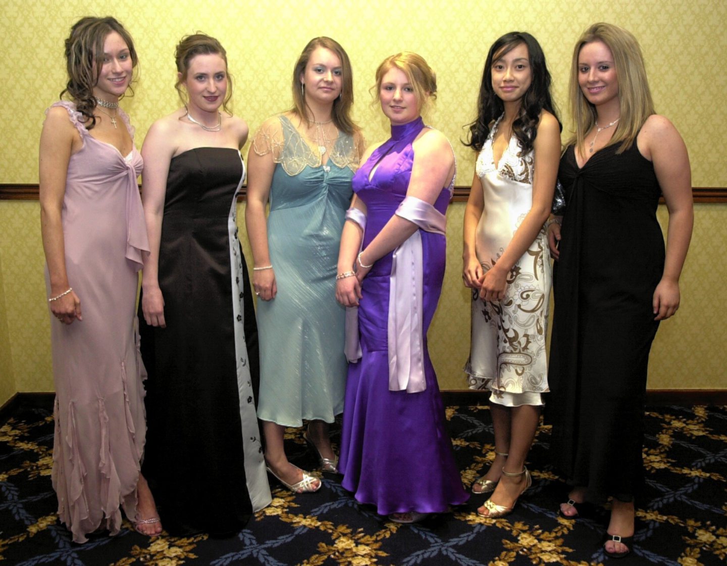 Group of girls at the prom.