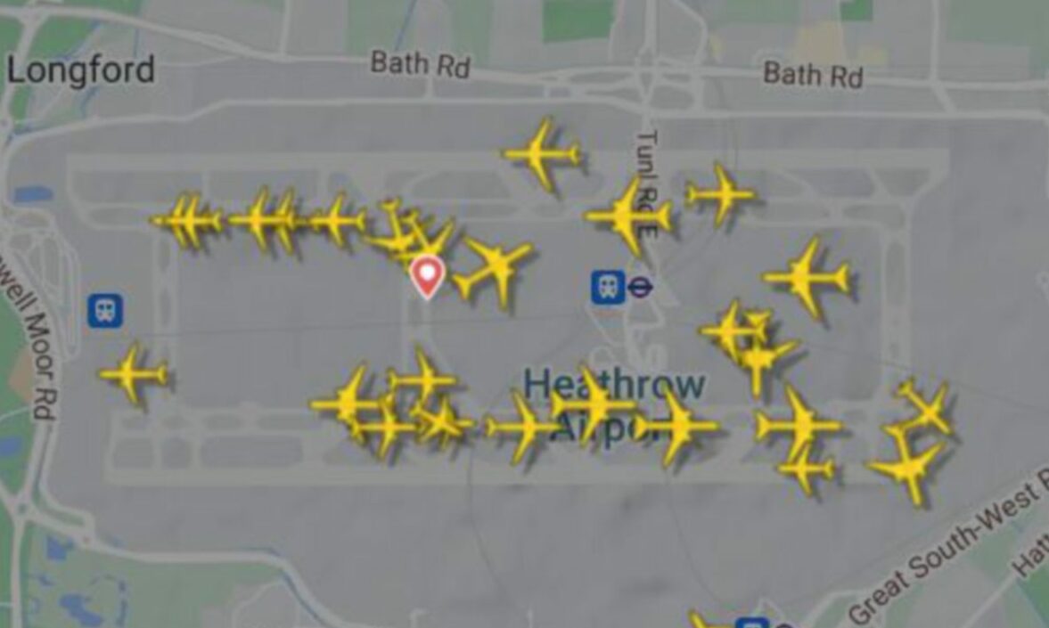 Flightradar screenshot of planes stuck on the ground at Heathrow. 