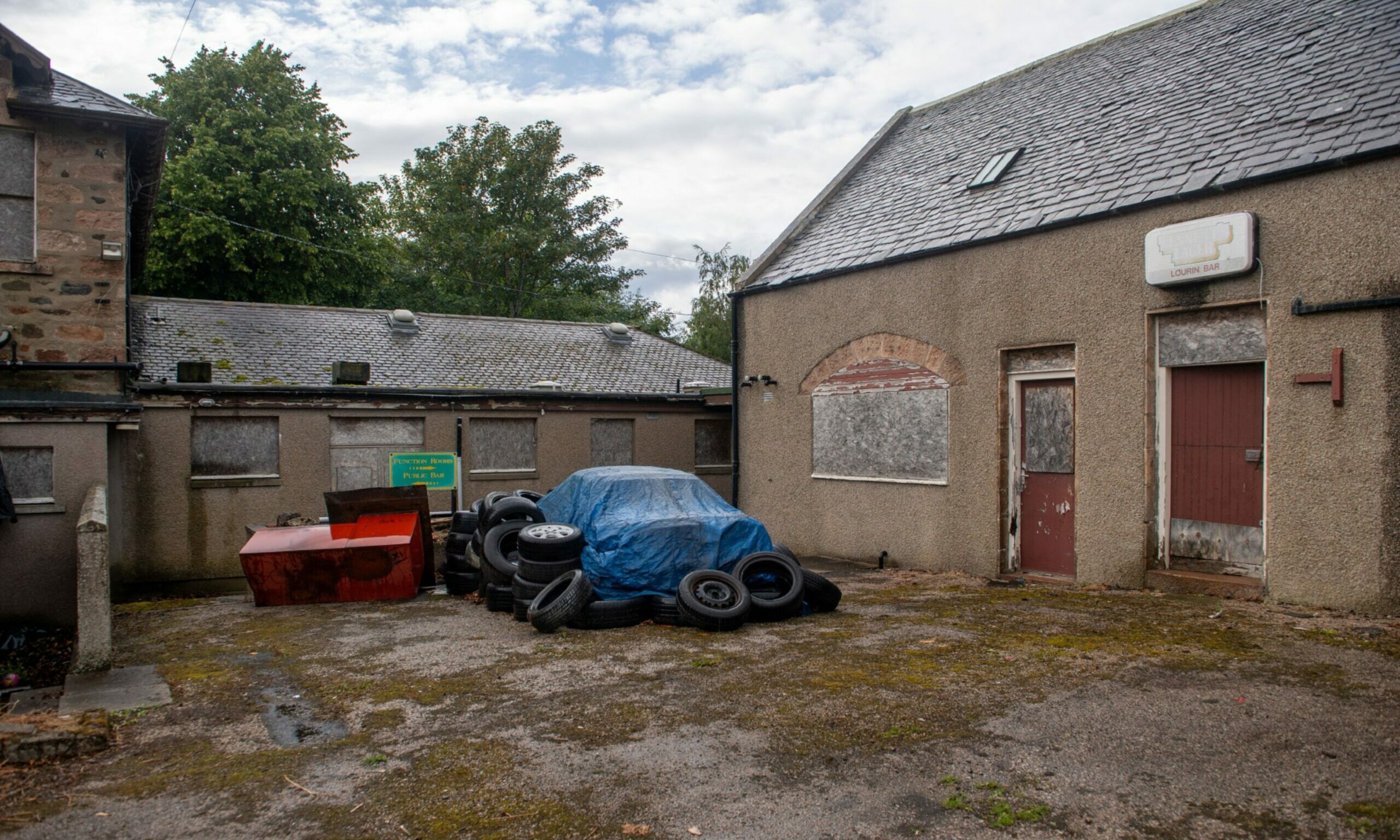 Old Rayne hotel in line for demolition 