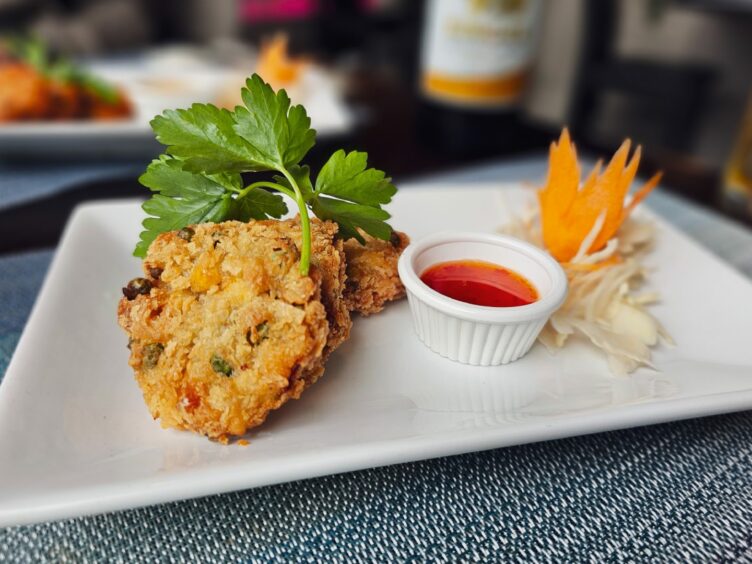 Deep-fried sweetcorn cakes with sweet chilli dipping sauce
