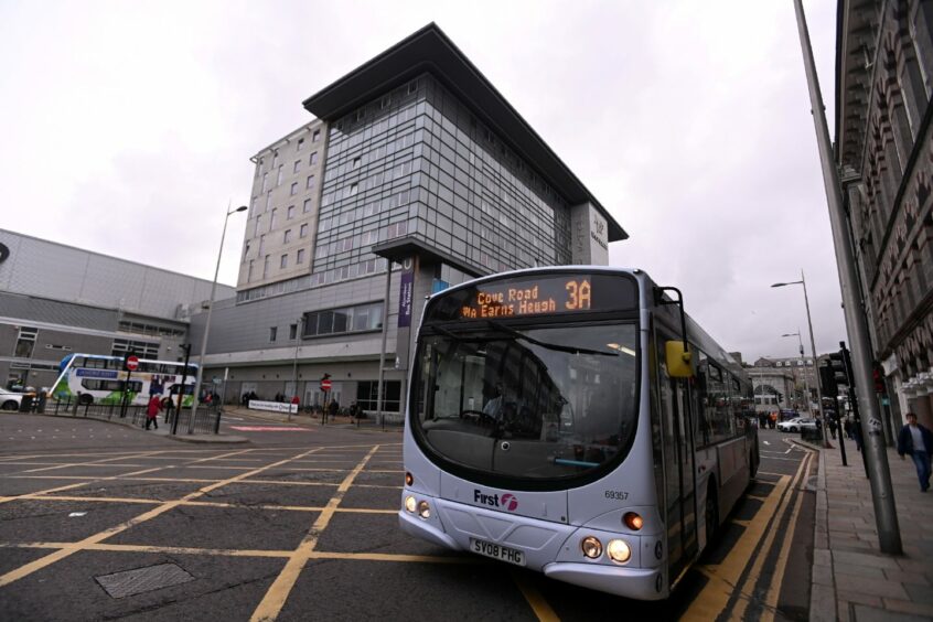 First Bus could look at lowering ticket prices if the Aberdeen bus gates are a success. Image: Darrell Benns/DC Thomson