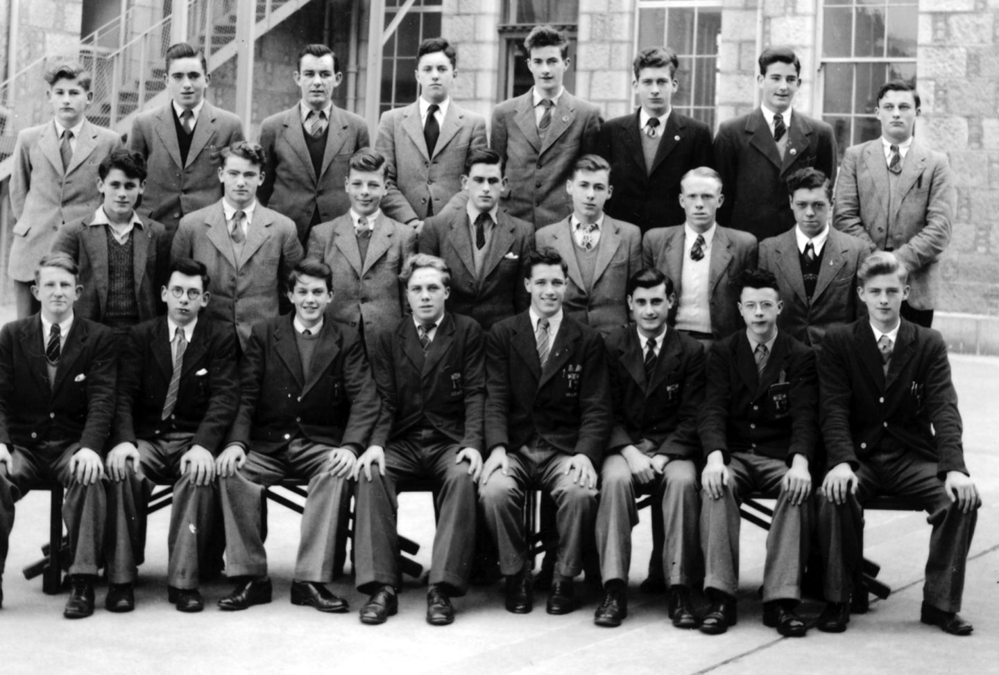 Aberdeen Grammar School Upper IV (2) class photo from 1951.