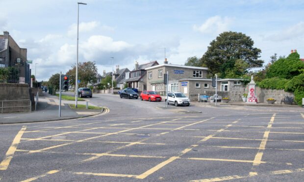 Ellon Road junction with Balgownie Road