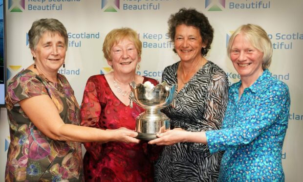 (L-R) Diane McGregor and Sandra Maclennan from Forres in Bloom with Libby Morris and Alex Hutchison from North Berwick in Bloom, the joint Rosebowl winners