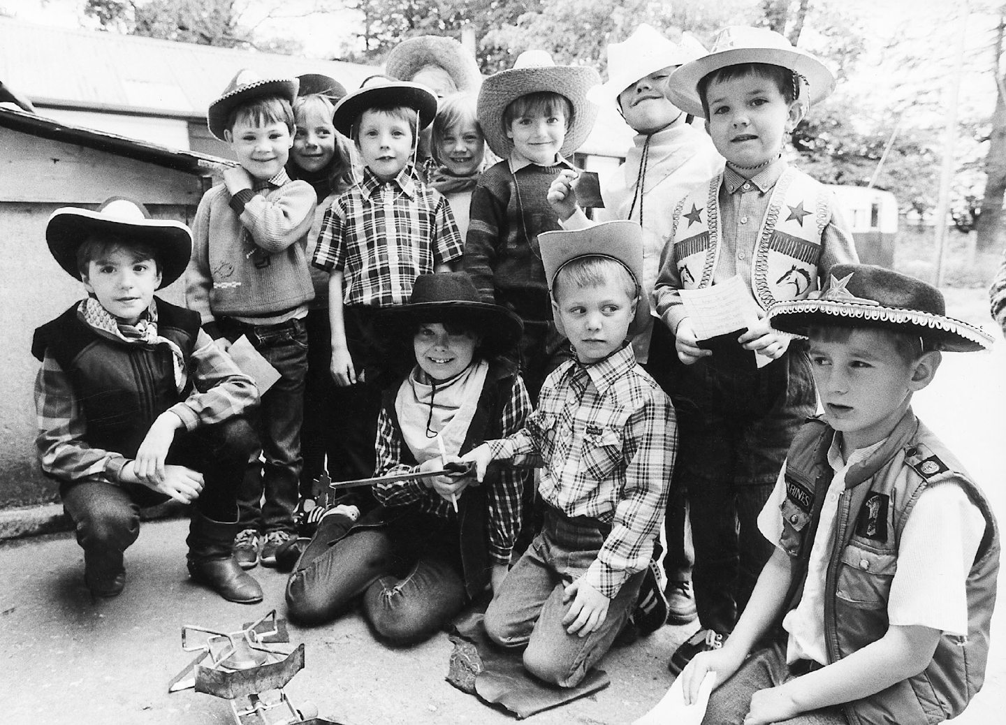 Walker Road pupils play 'cowboys' at Templar's Park in 1985.