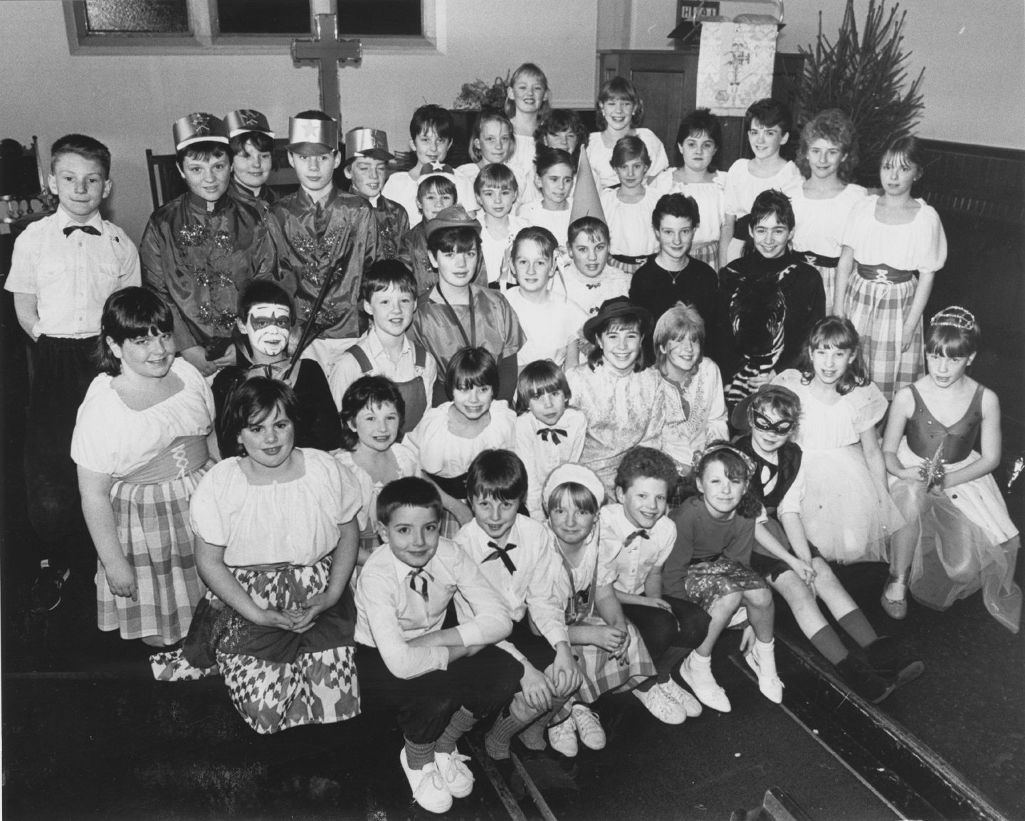 P6 and P7 pupils of Walker Road School who were taking part in the production of Babes in The Wood in St Fittick's Church in 1988.