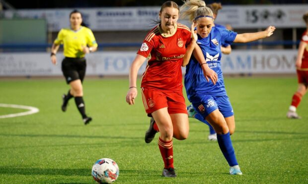 Aimee Black in action for Aberdeen against Montrose in a SWPL match.