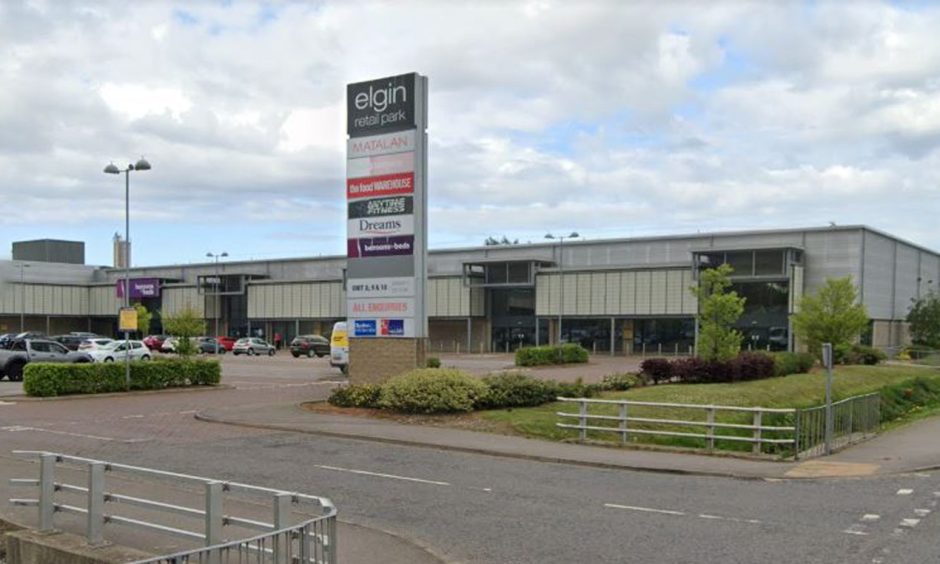 Google Maps image of vacant units at Elgin Retail Park.