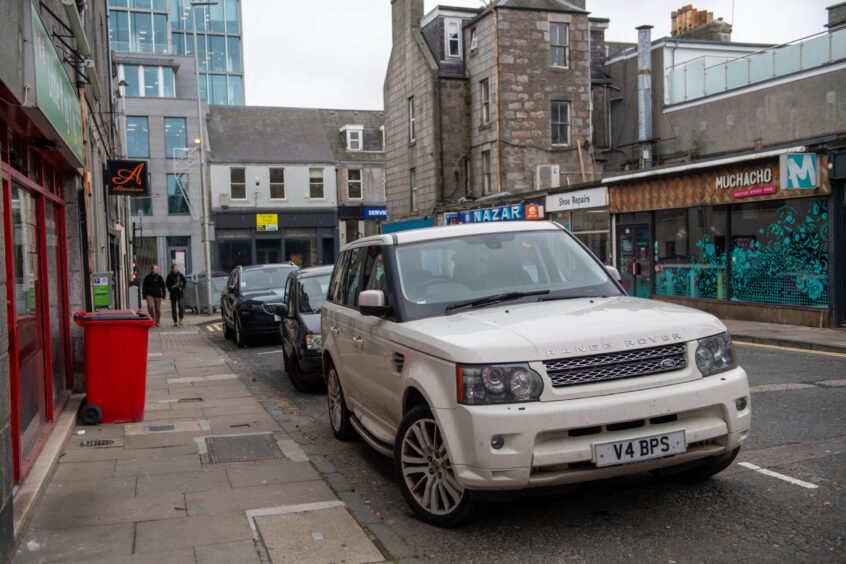 An SUV parked on Rose Street in Aberdeen City Centre