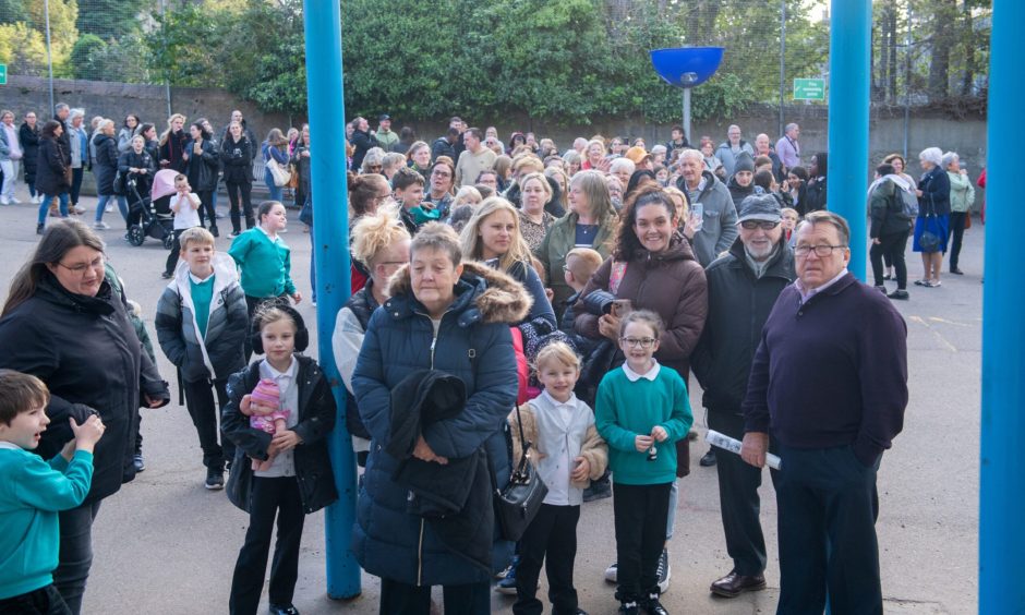 Hundreds gathered to say goodbye to Walker Road school this week. Image: Kami Thomson/DC Thomson 