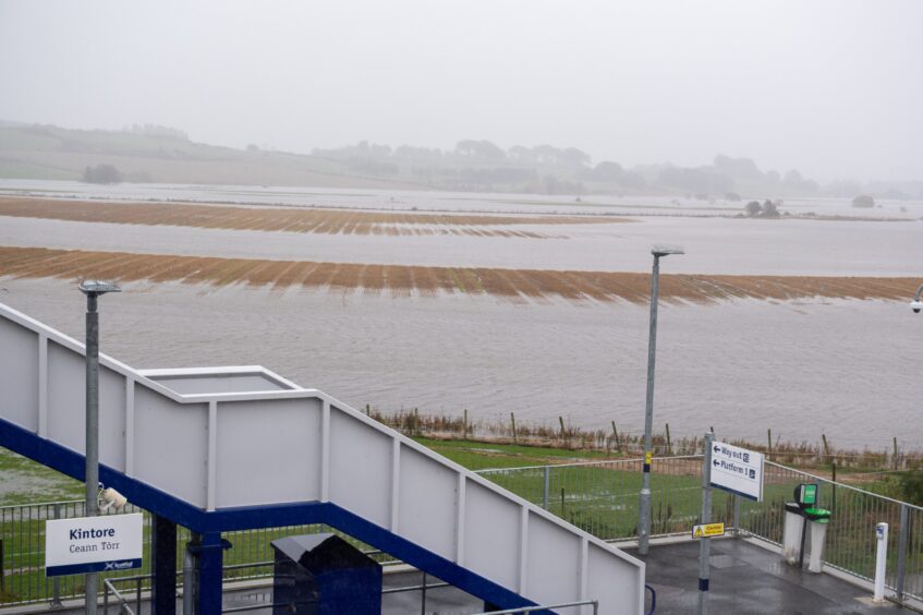 Kintore railway station and flooding.