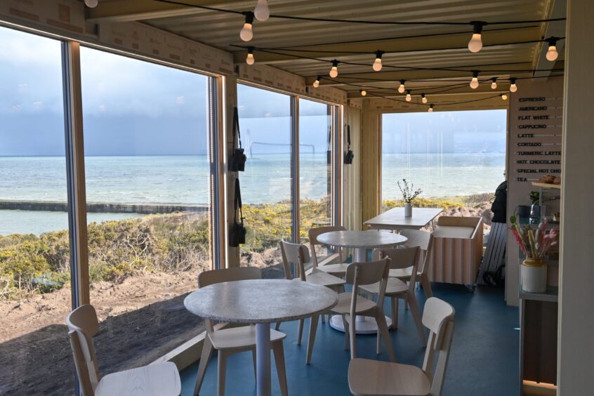 Greyhope Bay cafe space