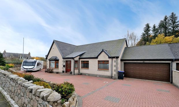 1 Riverside Park is a beautiful bungalow situated in Inverurie.