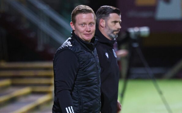 Aberdeen manager Barry Robson during his side's 4-2 win at Motherwell. Image: SNS