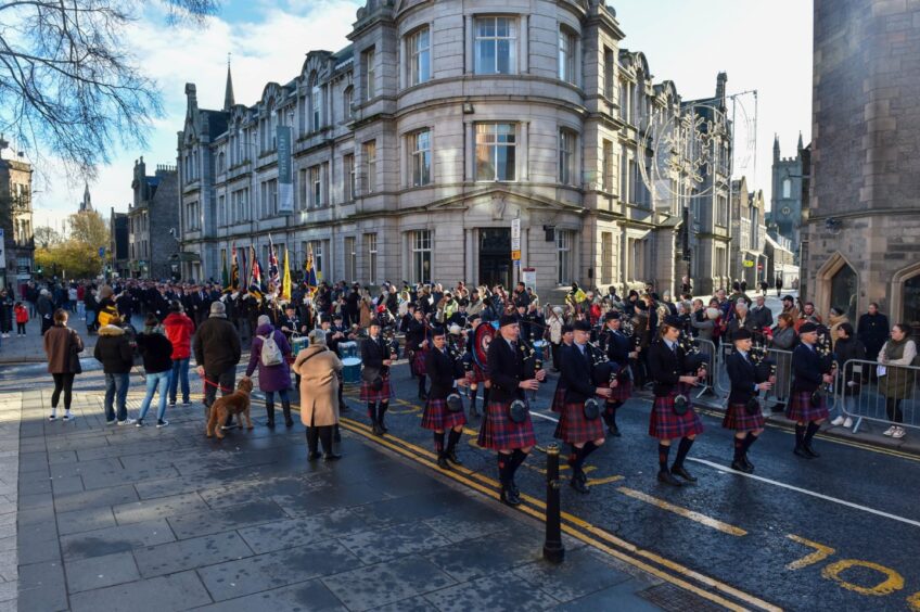 Pipe band in Aberdeen Remembrance Day parade 