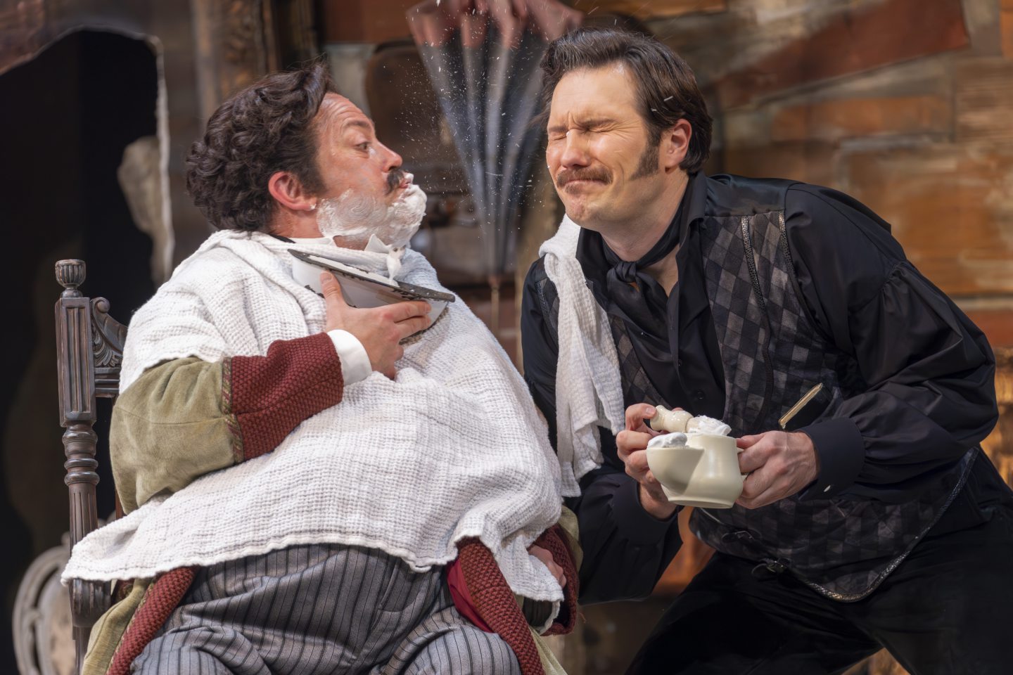 David Stout and Samuel Dale Johnson in the Barber of Seville.