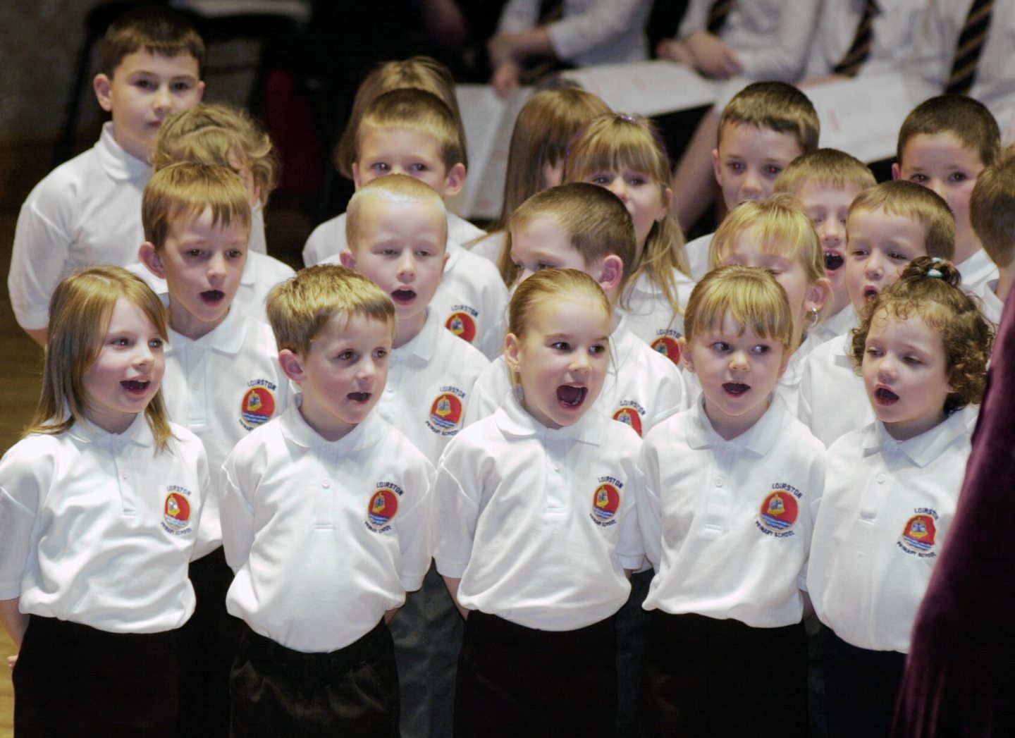 Little ones from Loirston School singing