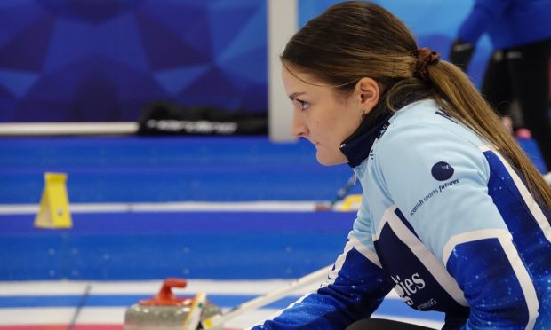 Rebecca Morrison in action.  Supplied by British Curling.