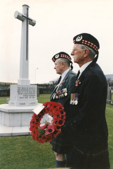 Veterans gather at Trinity Cemetery. Aberdeen. Supplied by DCT Archives.
