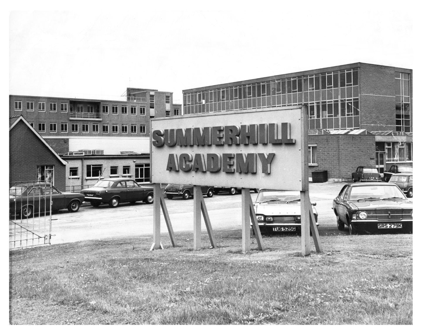 An exterior view of Summerhill Academy in 1982