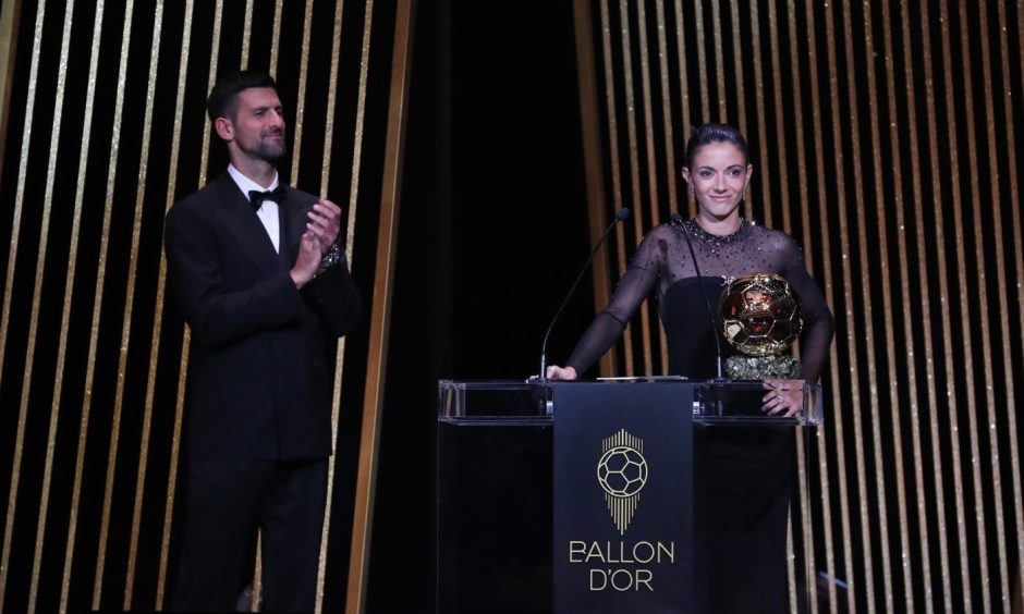 Tennis star Novak Djokovic presented the Ballon d'Or award to Aitana Bonmati.