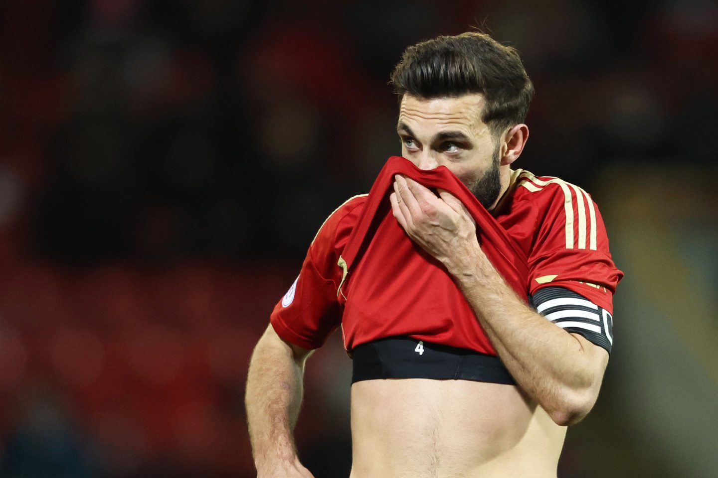 Aberdeen's Graeme Shinnie looks dejected during the 1-0 loss to Kilmarnock. Image: SNS