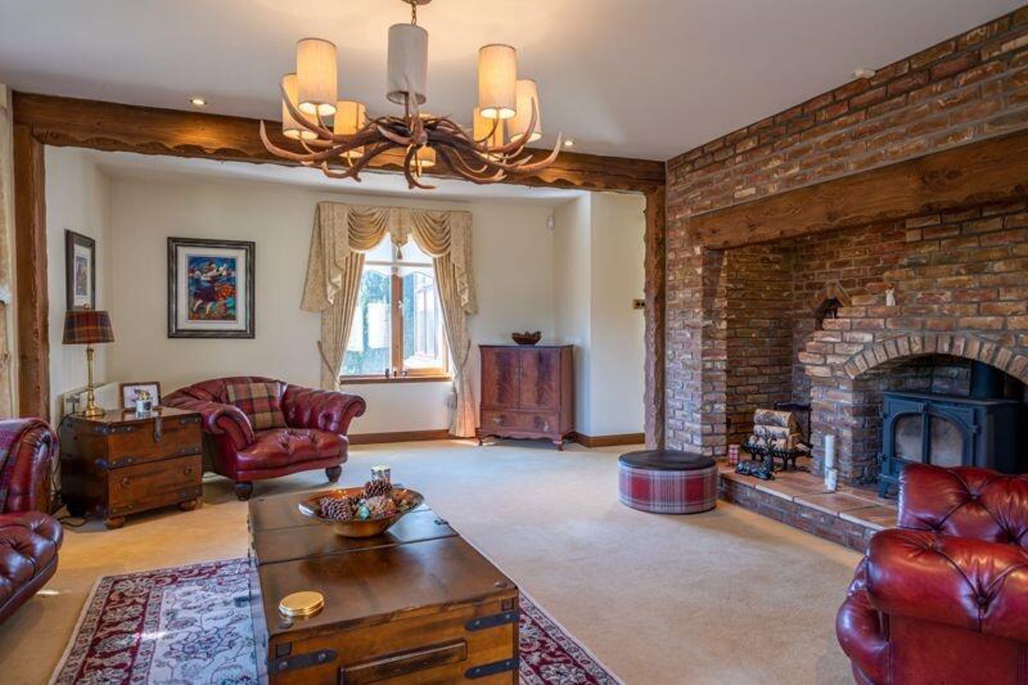 Port Elphinstone house with swimming pool for sale