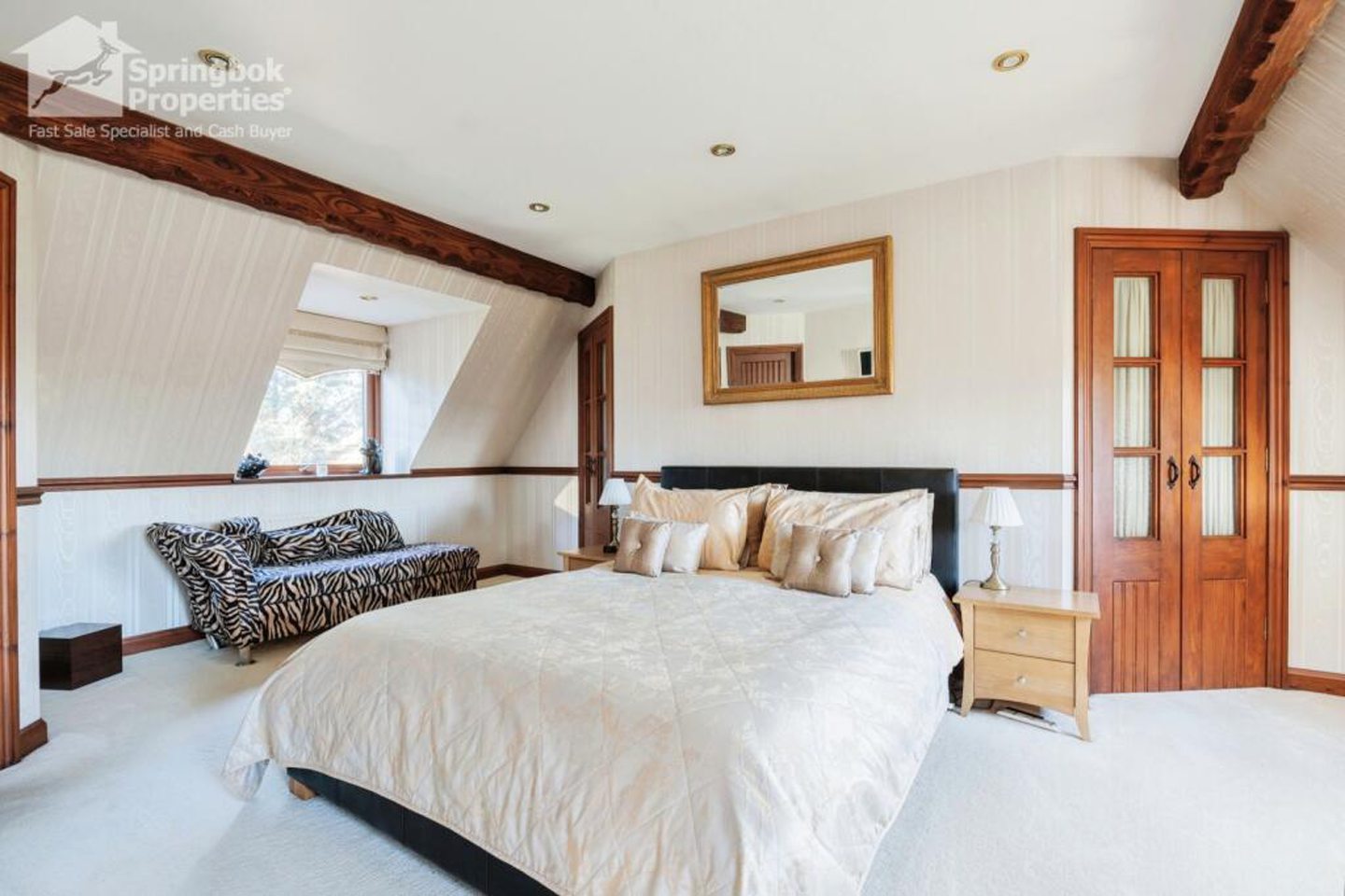 Port Elphinstone house with swimming pool for sale