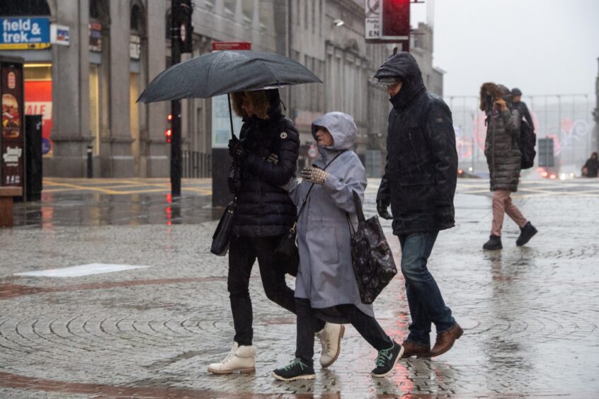 Rainy shopping day in Aberdeen.