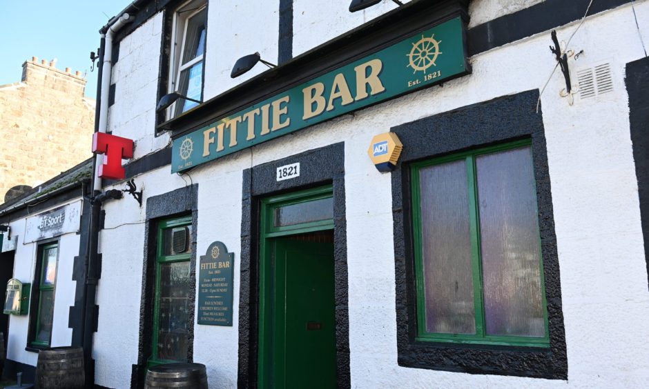 Fittie Bar