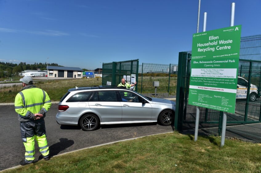 Car driving into Ellon Household Waste Recycling Centre 