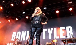 Bonnie Tyler on Stage