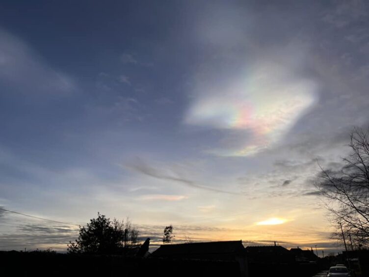 nacreous clouds