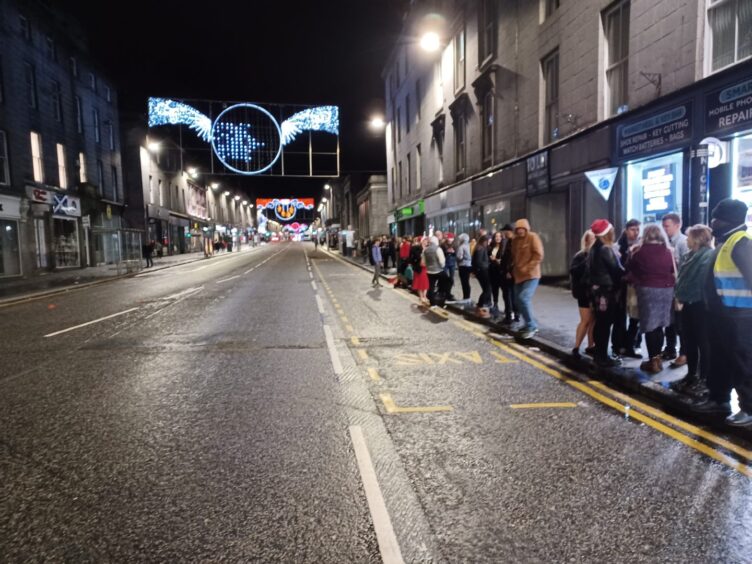 Queues for taxis on Union Street in Aberdeen in December 2022. Image: DC Thomson