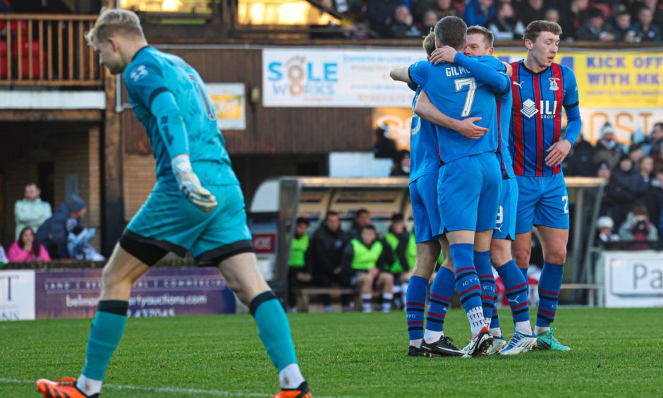 Inverness players celebrate Billy Mckay's goal to make it 1-0. I