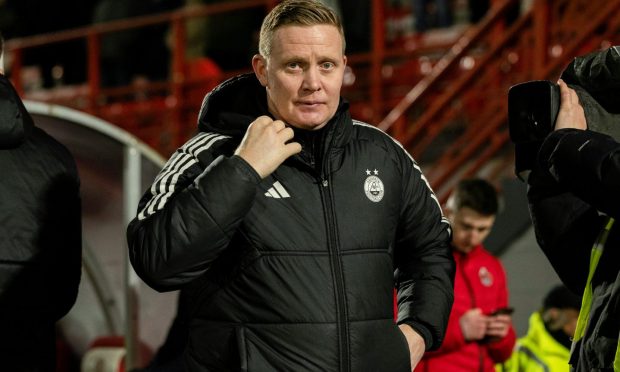 Aberdeen manager Barry Robson watched his side beat Clyde 2-0 in the Scottish Cup. Image: SNS