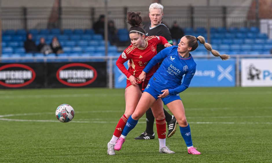 Lois Edwards in action for Aberdeen Women in a SWPL match against Rangers. 