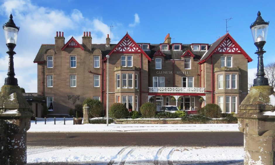 Glenesk hotel