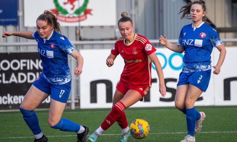 Hannah Innes in action for Aberdeen Women in a SWPL match against Spartans.