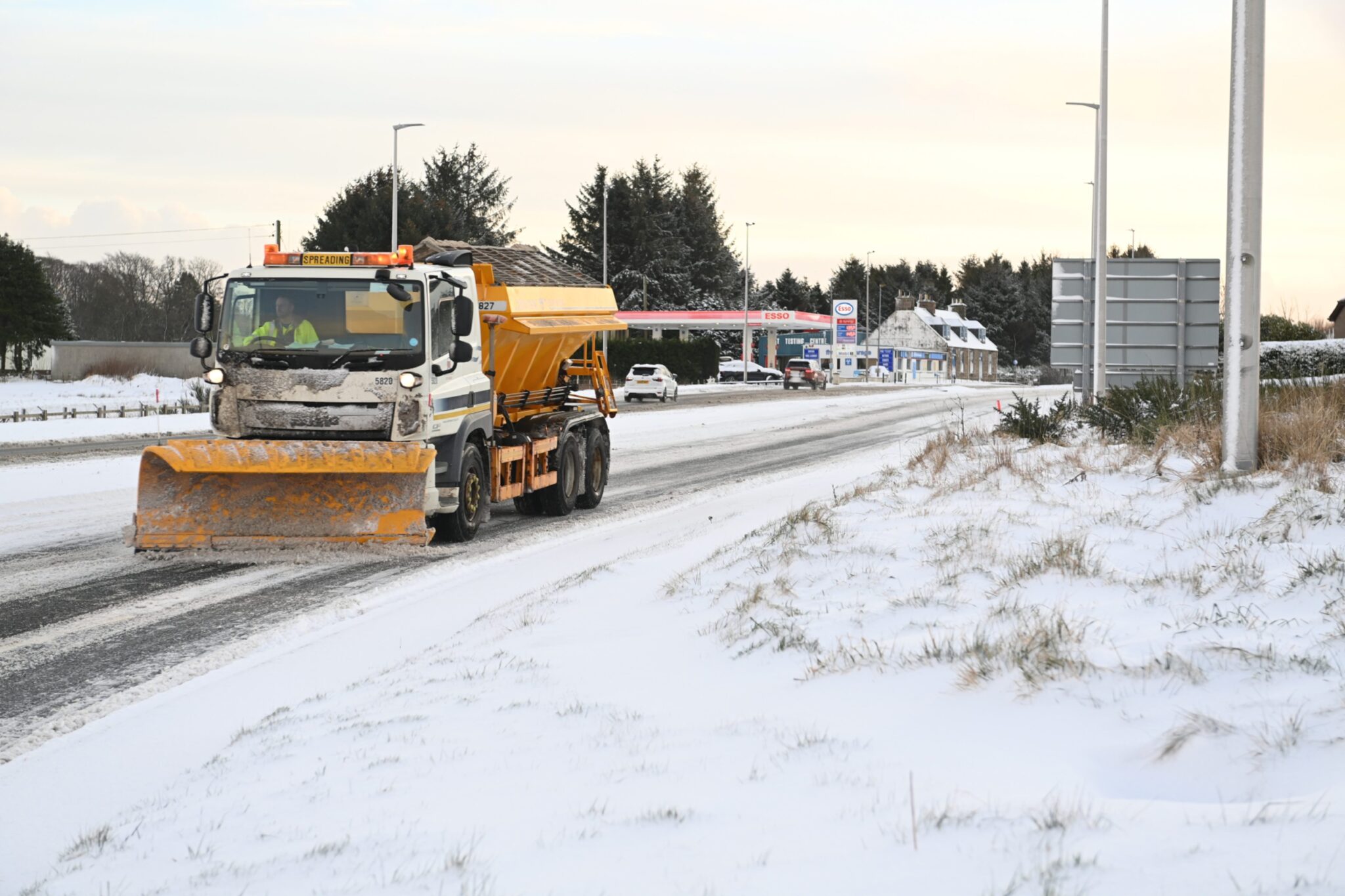 PICTURES: Snowfall brings travel chaos on north roads