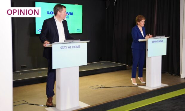 Jason Leitch and Nicola Sturgeon deliver a Covid briefing in January 2021. Image: Scottish Government