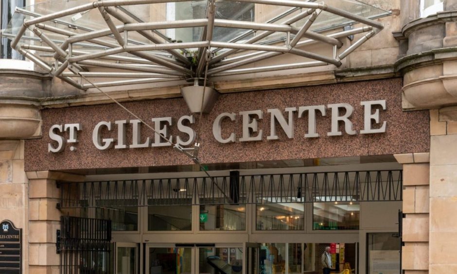 High Street entrance to the St Giles Centre.