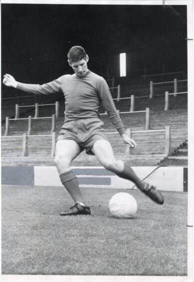 A young Ally Shewan in action for Aberdeen.