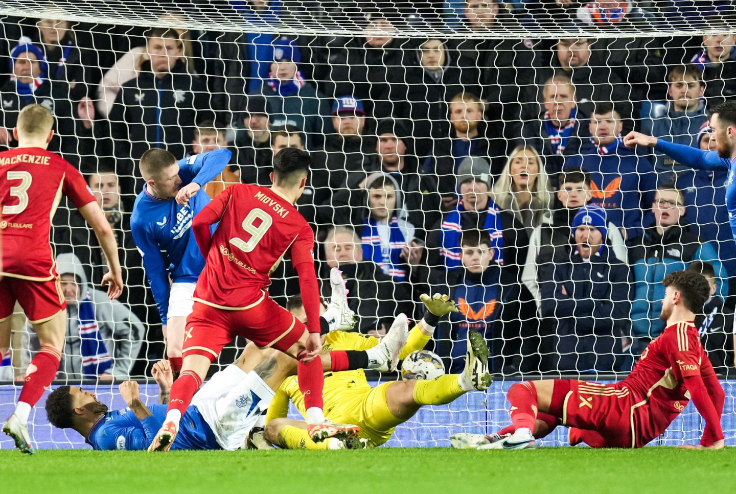 Aberdeen's Dante Polvara and Bojan Miovski both have efforts blocked on the Rangers goal line late on at Ibrox. Image: Shutterstock 