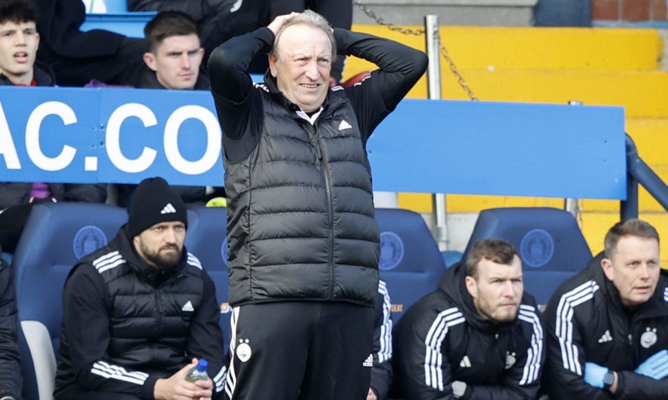 Aberdeen's manager Neil Warnock during the 2-0 loss to Kilmarnock Image; Shutterstock.